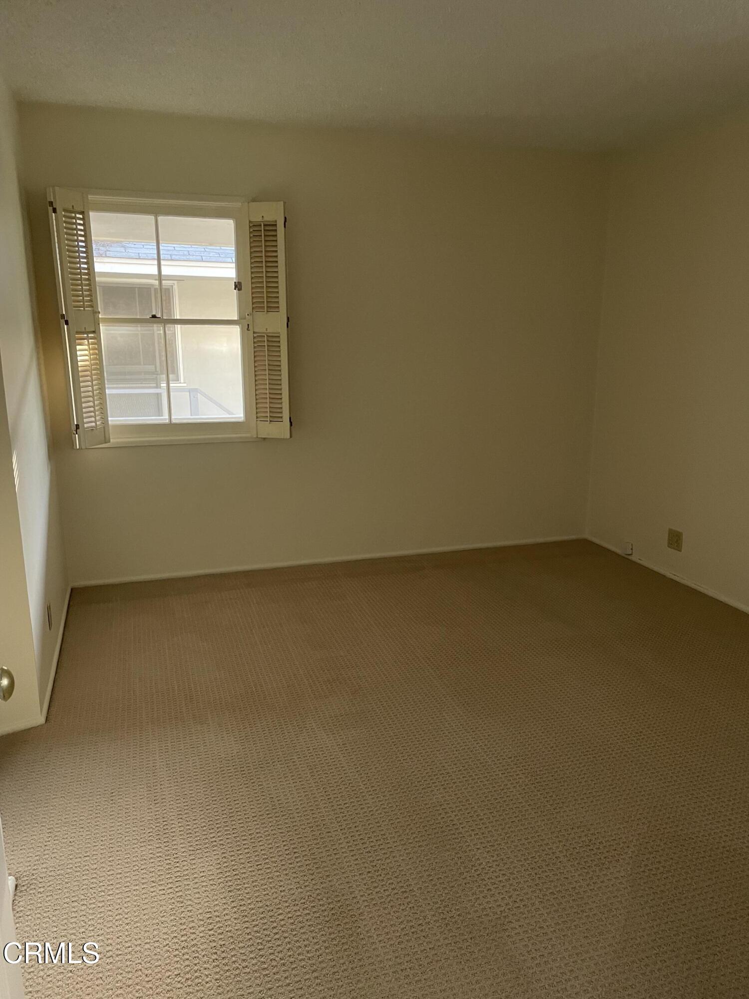 238 Mockingbird Lane South Pasadena, CA 91030 - Photo 11 of 18 an empty room with a window