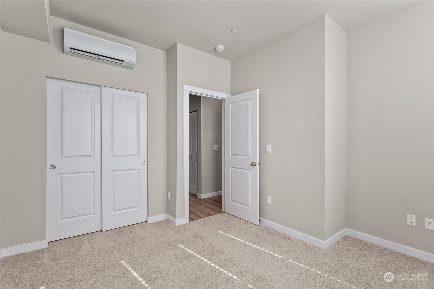 23413 Edmonds Way, Unit E1 Edmonds, WA 98026 - Photo 12 of 27 a view of an empty room