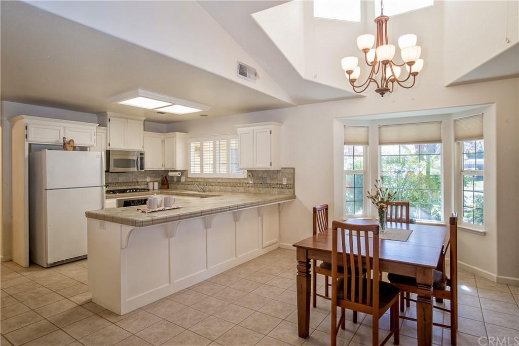 2386 Farmington Avenue Chico, CA 95928 - Photo 9 of 37