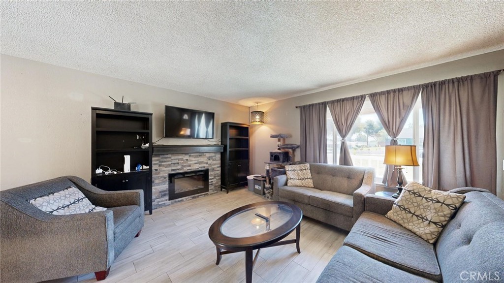 11201 Bleeker Court Riverside, CA 92505 - Photo 15 of 43