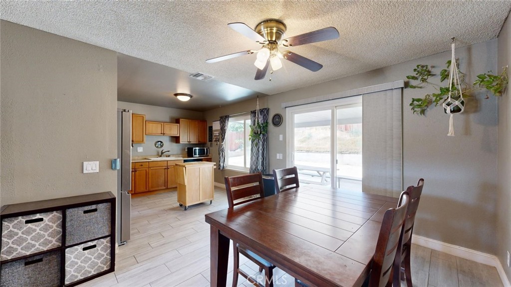 11201 Bleeker Court Riverside, CA 92505 - Photo 17 of 43