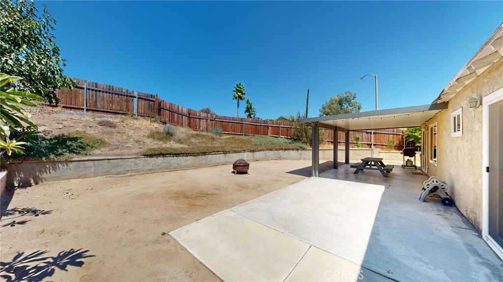 11201 Bleeker Court Riverside, CA 92505 - Photo 41 of 43