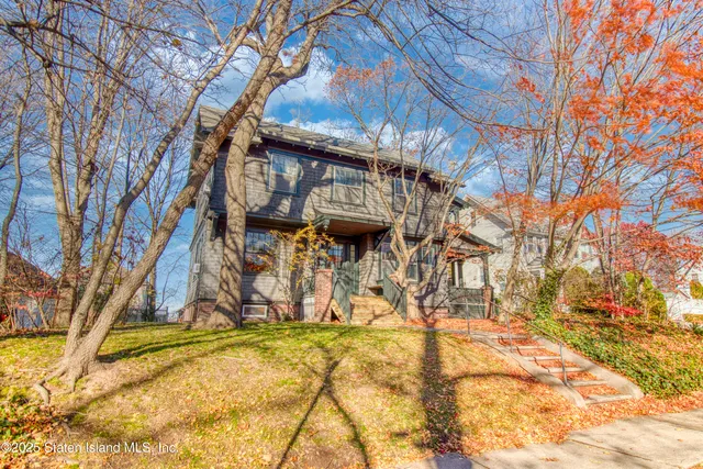 $945,000 | 219 Kingsley Avenue | Westerleigh