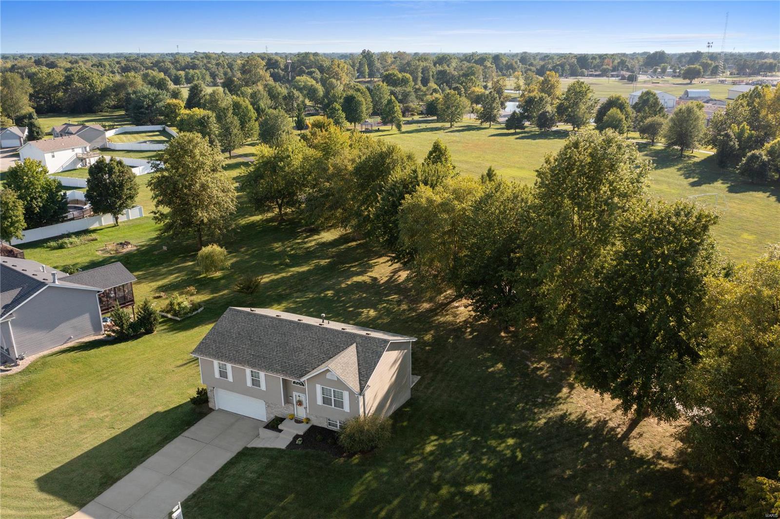 732 Copper Line Road Maryville, IL 62062 - Photo 33 of 36 Gallery Image 33