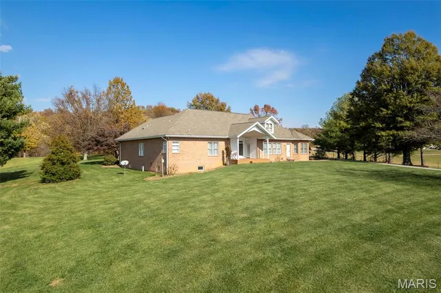 $824,900 | 3065 County Road 638, Cape Girardeau, MO 63701