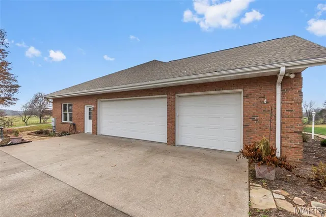 $949,000 | 3065 County Road 638, Cape Girardeau, MO 63701