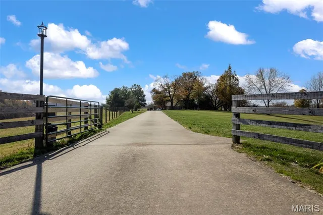 $949,000 | 3065 County Road 638, Cape Girardeau, MO 63701