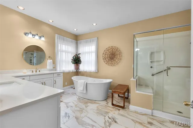 $949,000 | 3065 County Road 638, Cape Girardeau, MO 63701