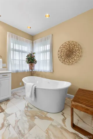 $949,000 | 3065 County Road 638, Cape Girardeau, MO 63701