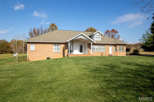 $949,000 | 3065 County Road 638, Cape Girardeau, MO 63701