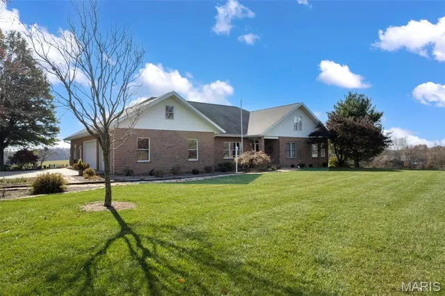 $824,900 | 3065 County Road 638, Cape Girardeau, MO 63701