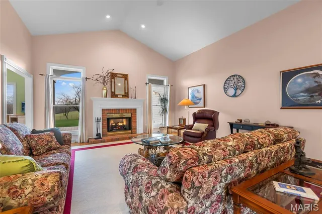 $949,000 | 3065 County Road 638, Cape Girardeau, MO 63701