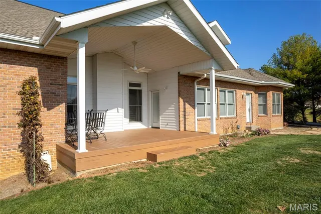 $949,000 | 3065 County Road 638, Cape Girardeau, MO 63701