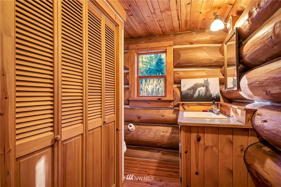 8811 Valley View Road Custer, WA 98240 - Photo 9 of 22