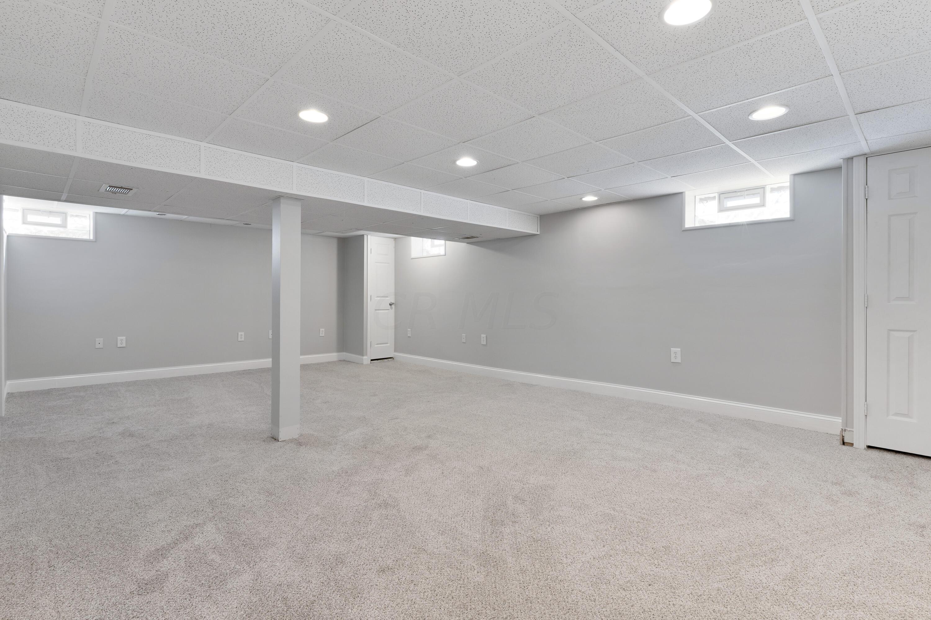 255 Broken Arrow Road Columbus, OH 43230 - Photo 33 of 40 Finished Basement