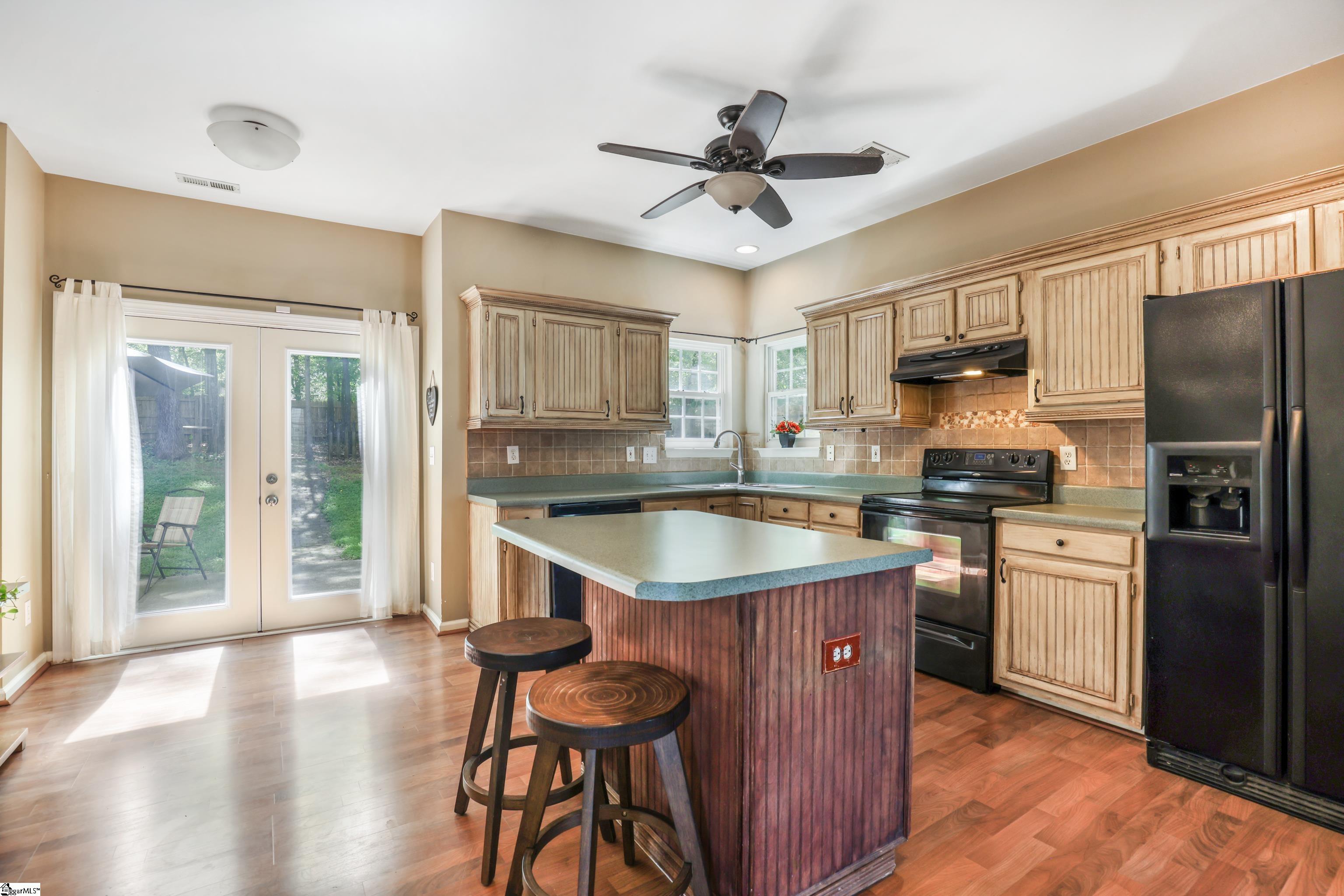 8 Renforth Road Simpsonville, SC 29681 - Photo 11 of 36 Gallery Image 11
