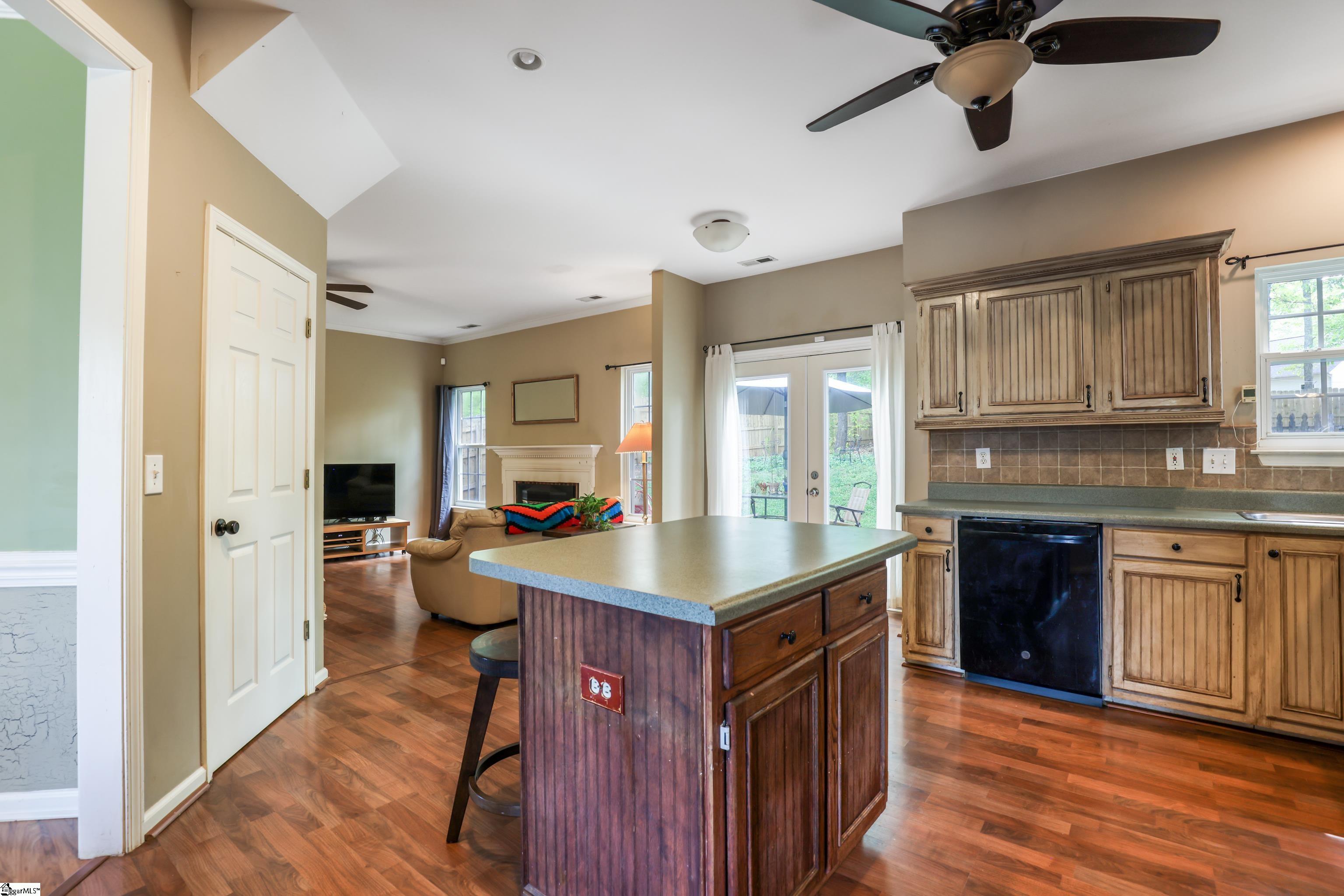 8 Renforth Road Simpsonville, SC 29681 - Photo 12 of 36 Gallery Image 12