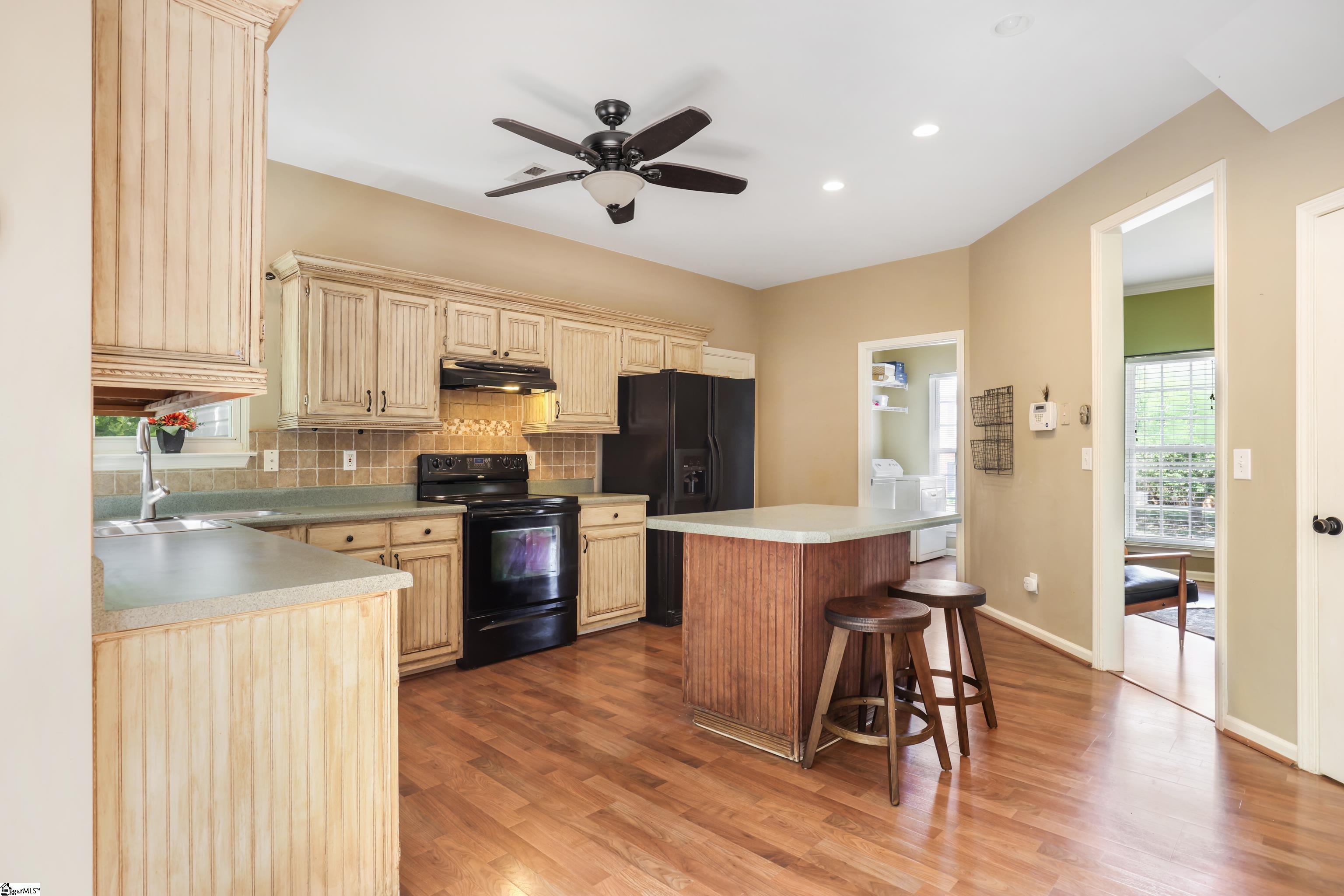 8 Renforth Road Simpsonville, SC 29681 - Photo 13 of 36 Gallery Image 13