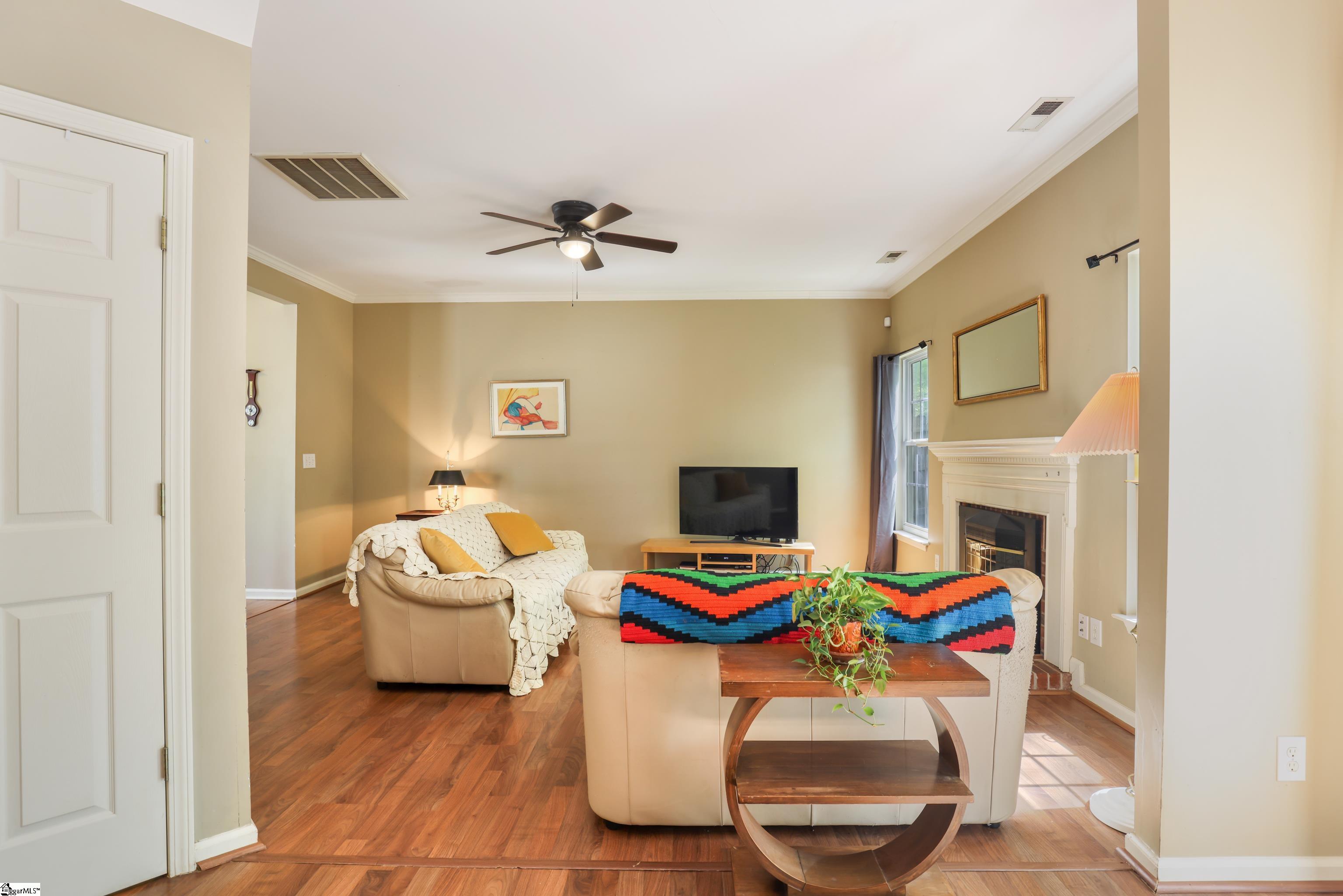8 Renforth Road Simpsonville, SC 29681 - Photo 8 of 36 Gallery Image 8