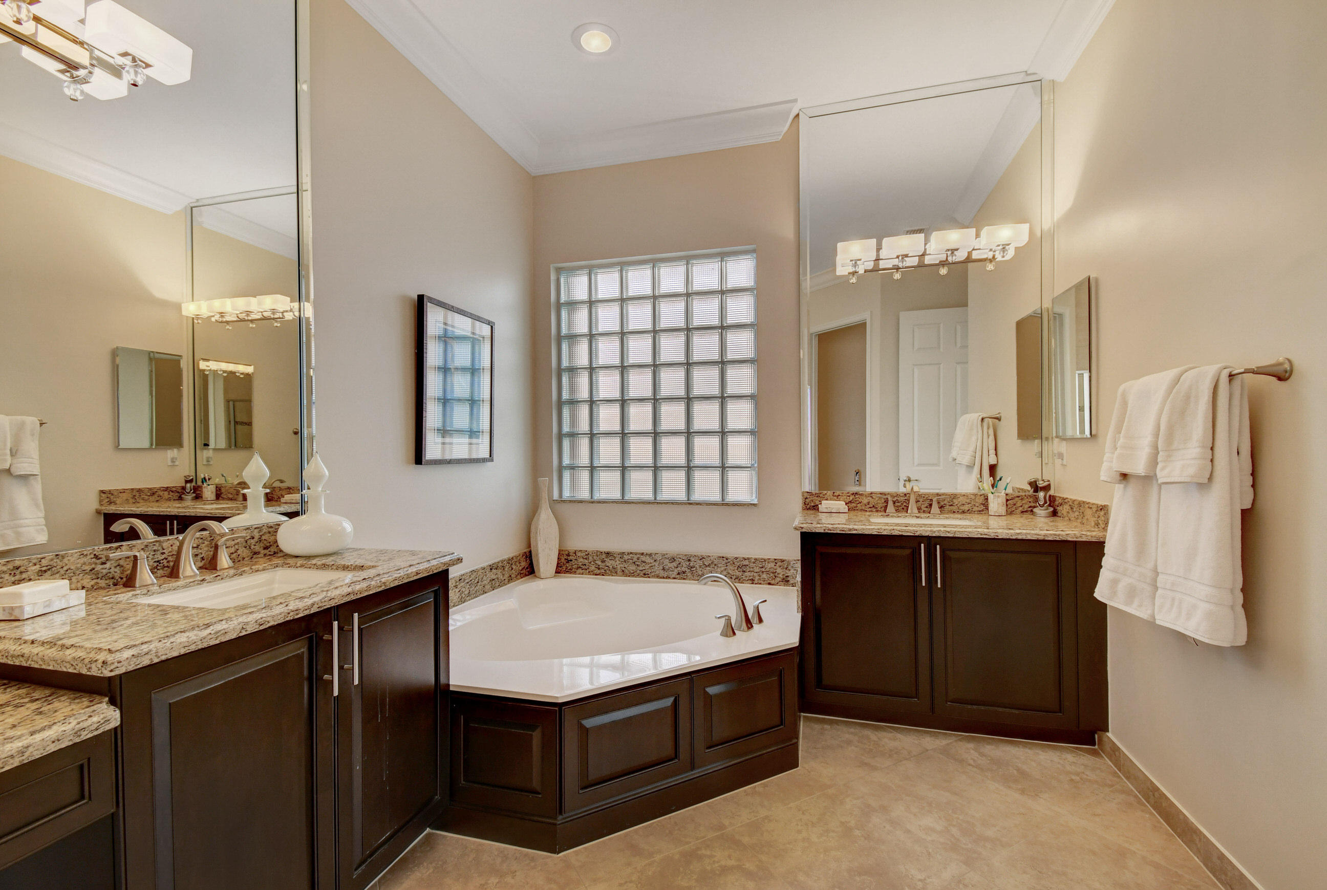 9109 Clearhill Road Boynton Beach, FL 33473 - Photo 15 of 38 22_dsc_7232_3_4_5_6
