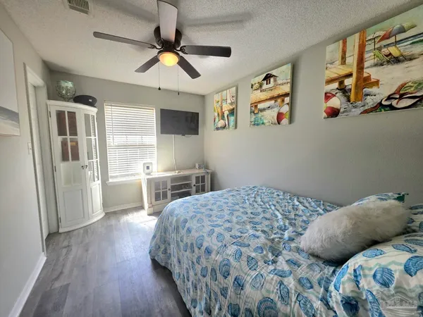$1,800 | 81 North Jamaica Street, Pensacola, FL 32507
