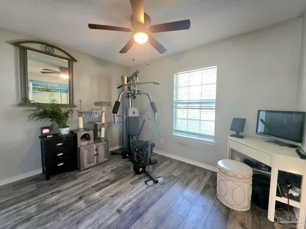$1,800 | 81 North Jamaica Street, Pensacola, FL 32507