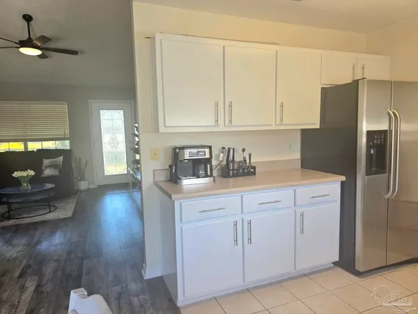 $1,800 | 81 North Jamaica Street, Pensacola, FL 32507