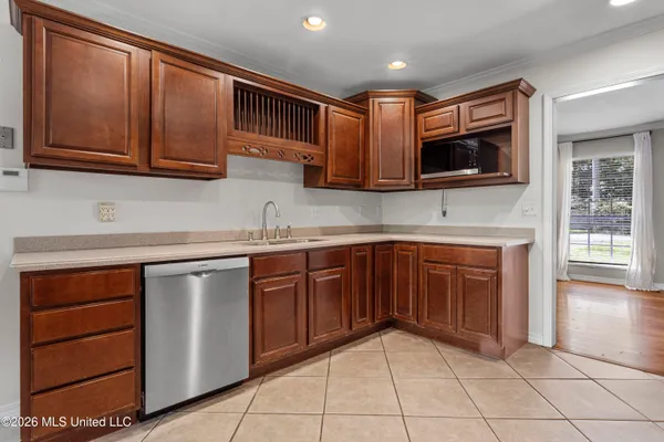 $729,000 | 1407 Hellmers Lane, Ocean Springs, MS 39564