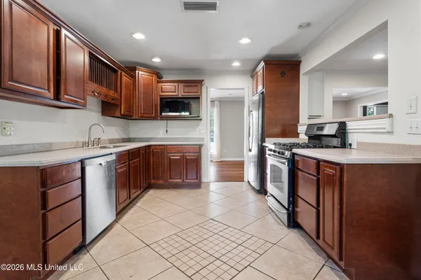$729,000 | 1407 Hellmers Lane, Ocean Springs, MS 39564