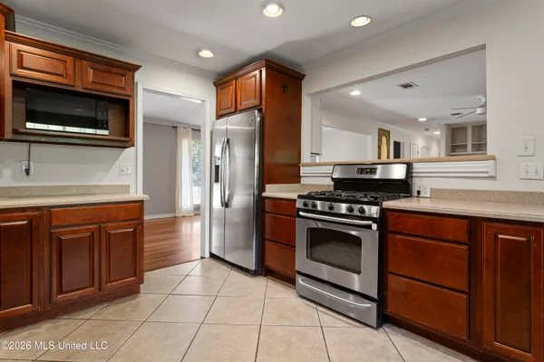 $729,000 | 1407 Hellmers Lane, Ocean Springs, MS 39564