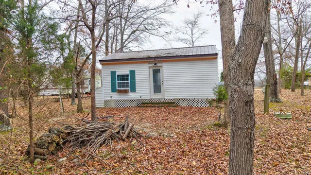 $135,900 | 12733 Yellowbanks Trail, Dale, IN 47523