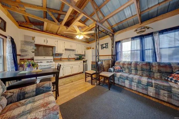 $130,900 | 12733 Yellowbanks Trail, Dale, IN 47523