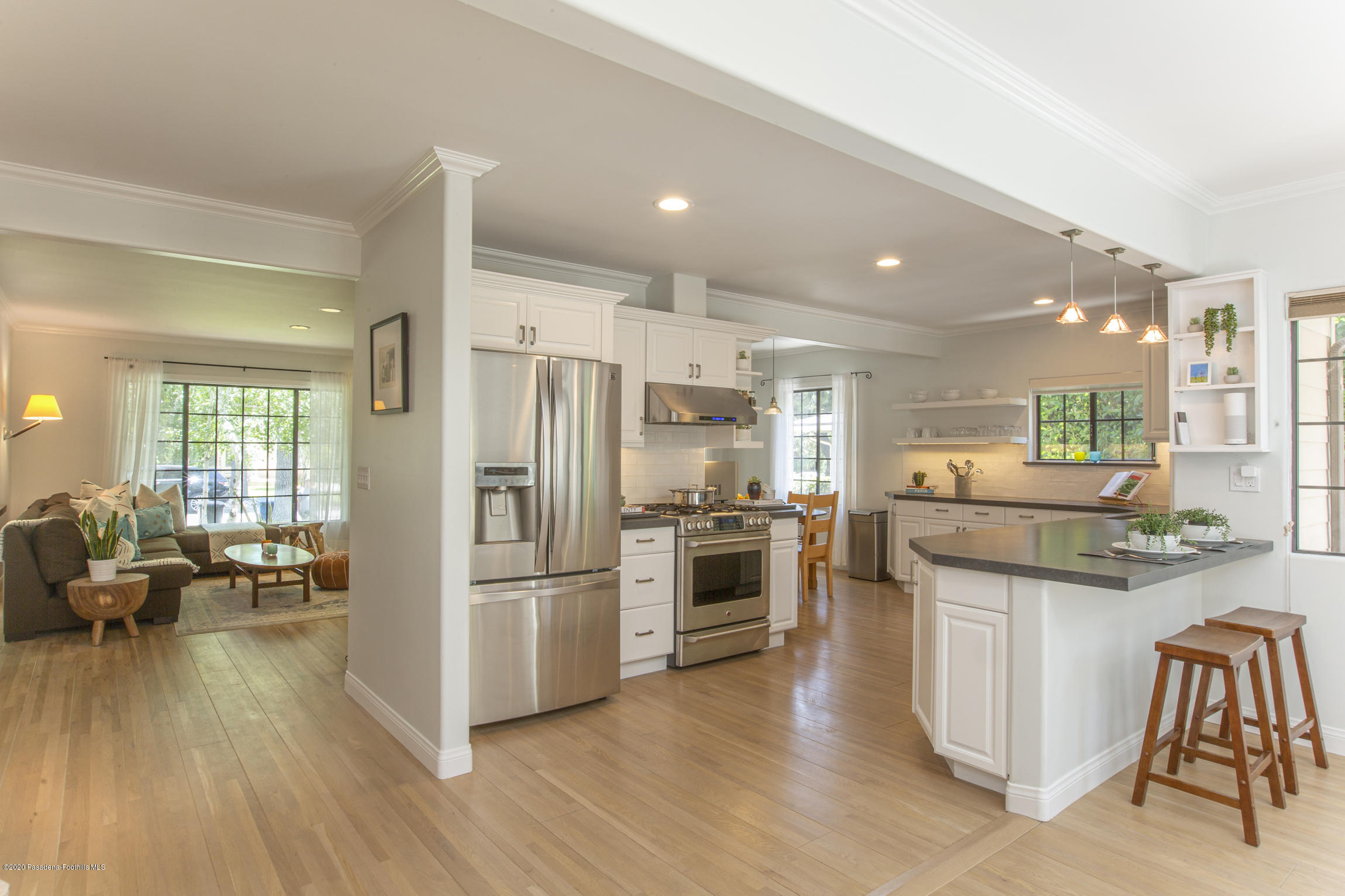 4557 Viro Road La Canada Flintridge, CA 91011 - Photo 13 of 43 21