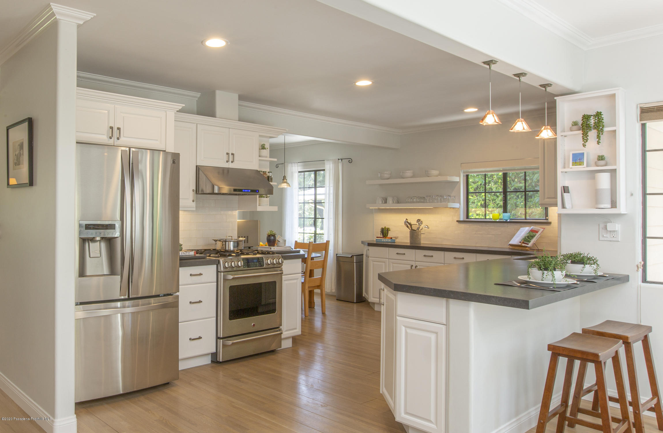 4557 Viro Road La Canada Flintridge, CA 91011 - Photo 14 of 43 18