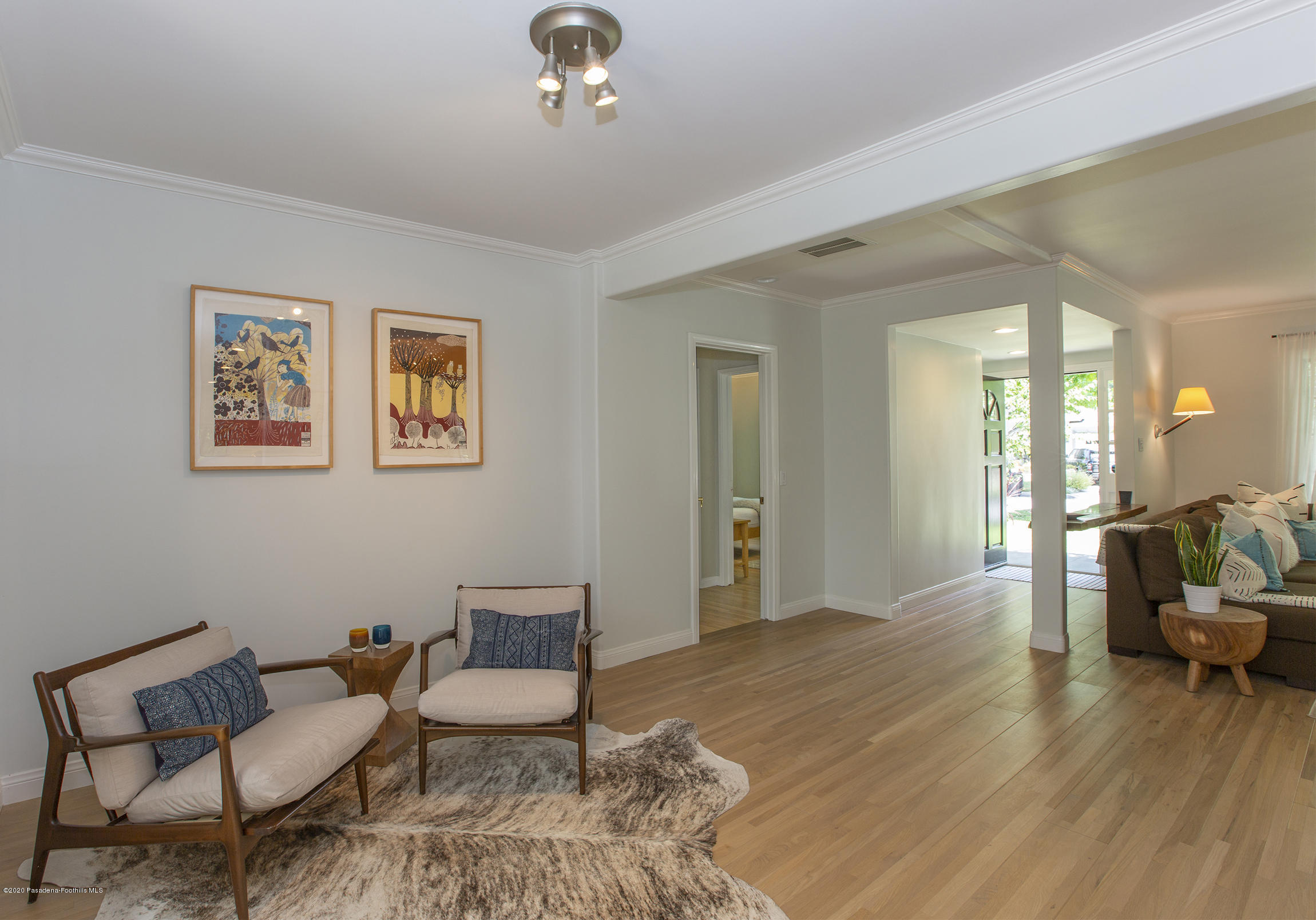 4557 Viro Road La Canada Flintridge, CA 91011 - Photo 4 of 43 5