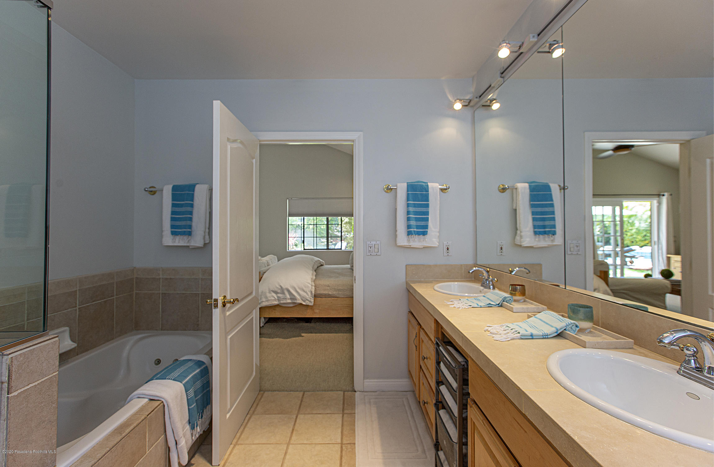 4557 Viro Road La Canada Flintridge, CA 91011 - Photo 31 of 43 29