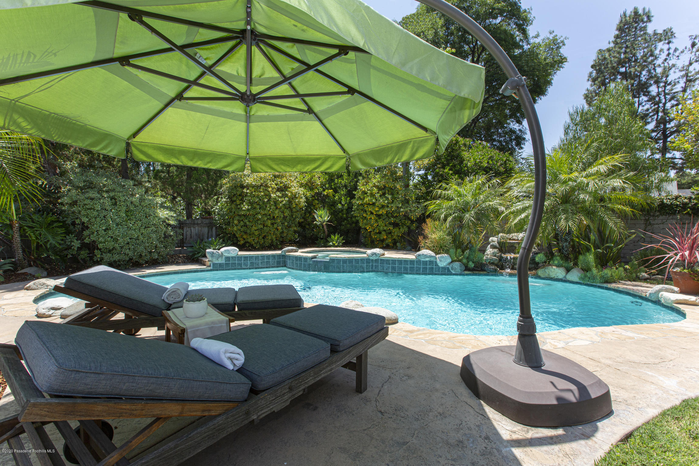 4557 Viro Road La Canada Flintridge, CA 91011 - Photo 32 of 43 47