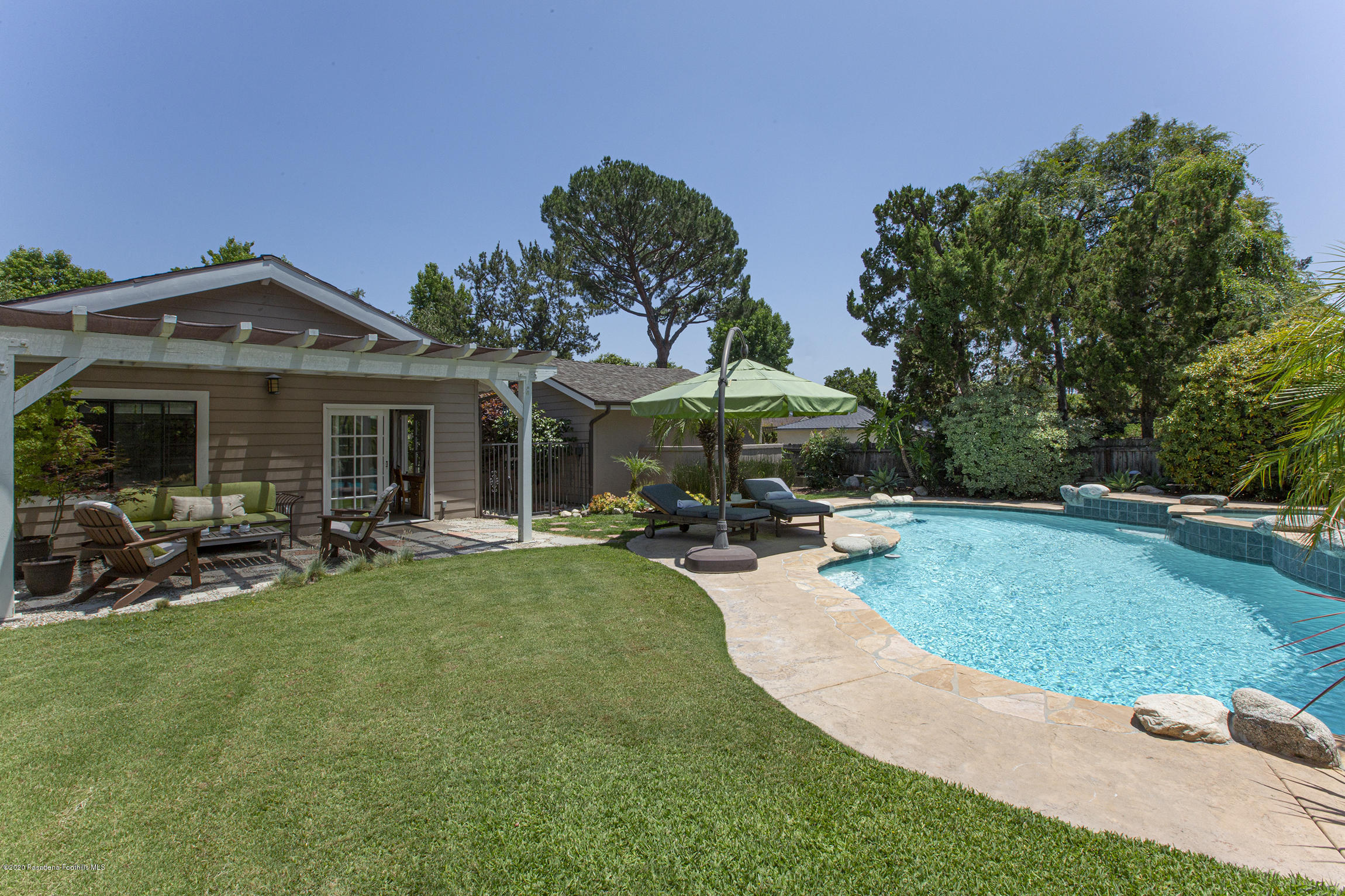 4557 Viro Road La Canada Flintridge, CA 91011 - Photo 34 of 43 45