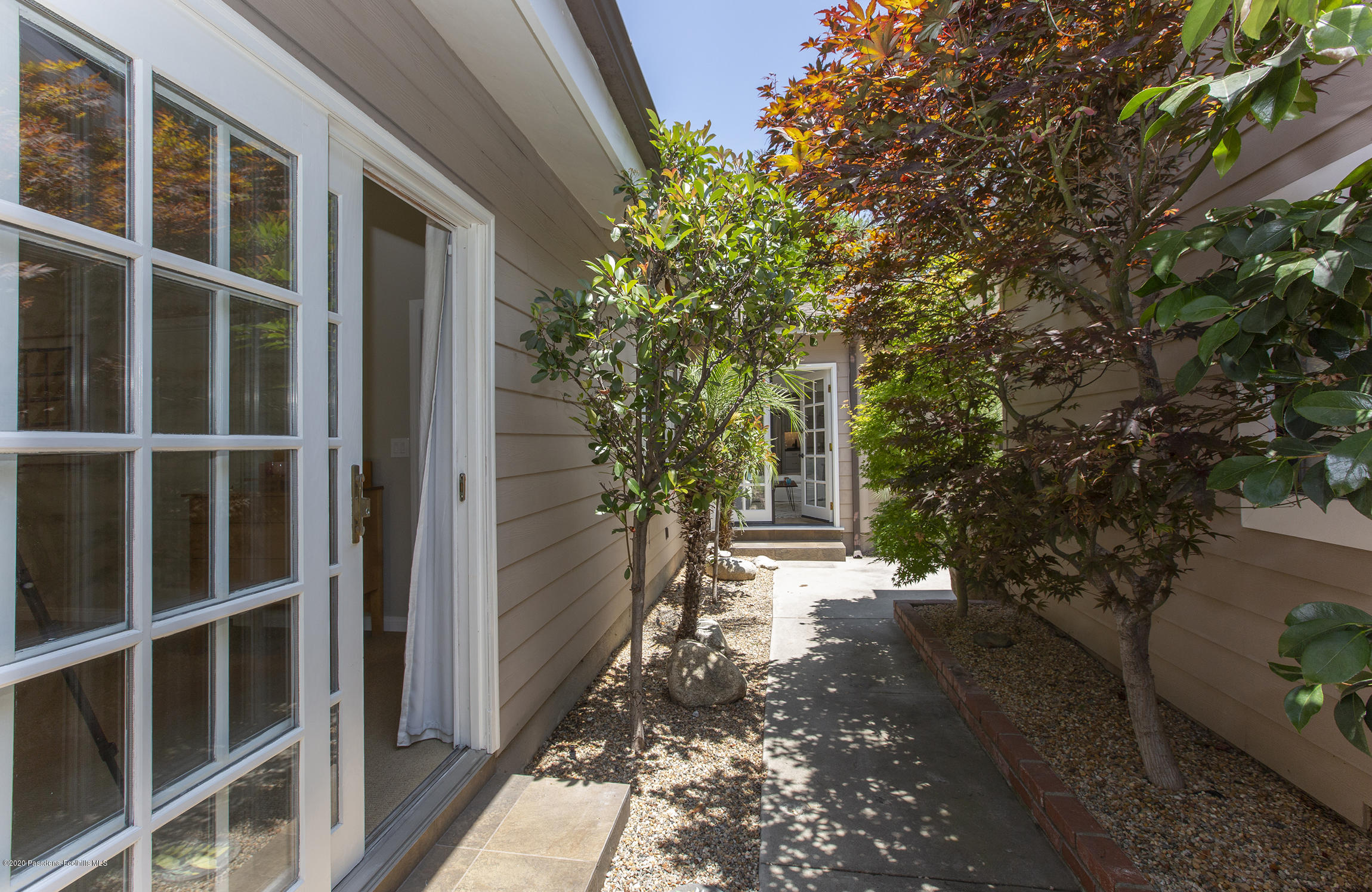 4557 Viro Road La Canada Flintridge, CA 91011 - Photo 39 of 43 50