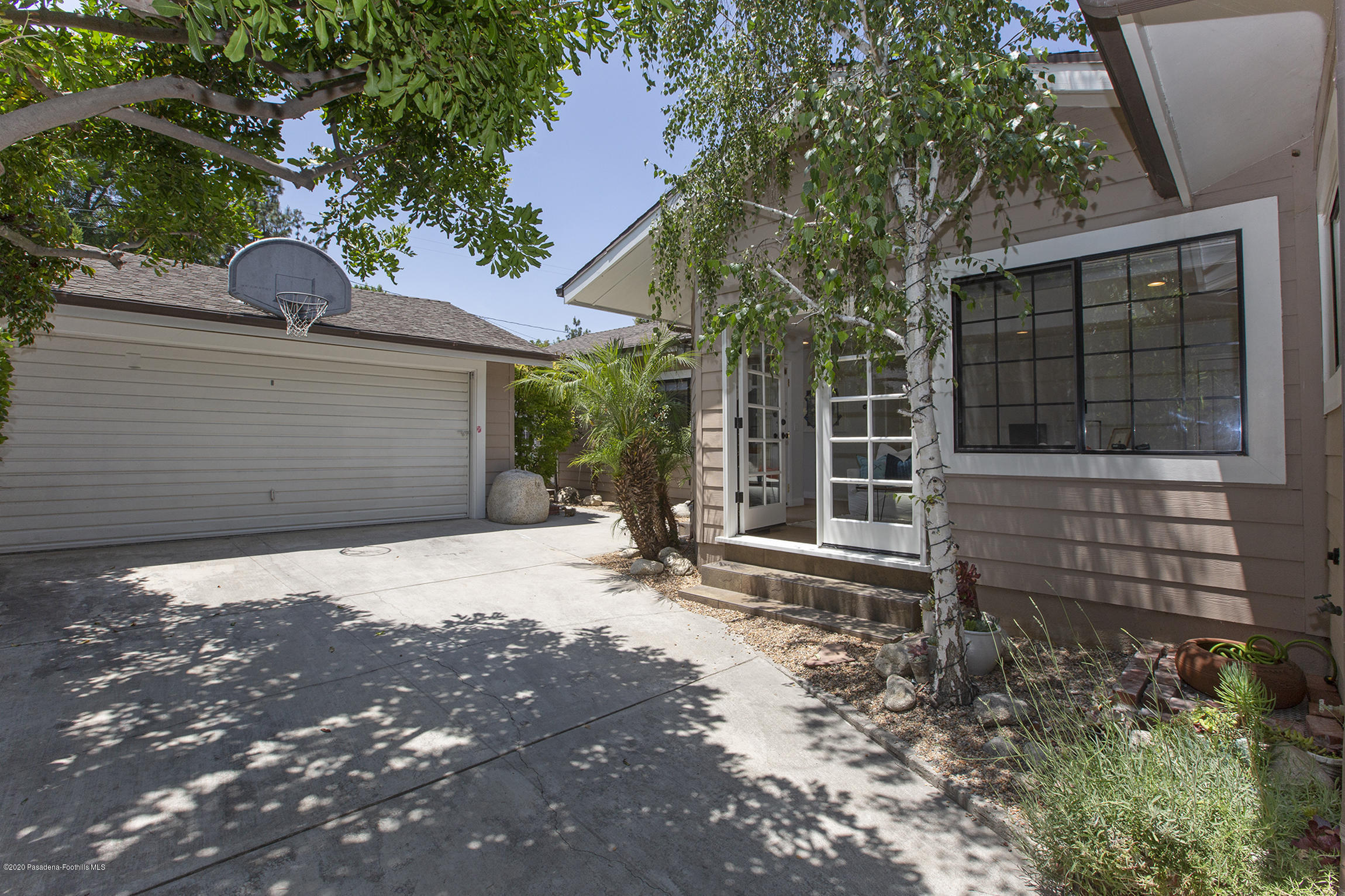 4557 Viro Road La Canada Flintridge, CA 91011 - Photo 42 of 43 51