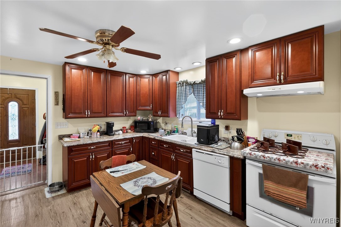 2125 Lake Road Porter, NY 14174 - Photo 5 of 27