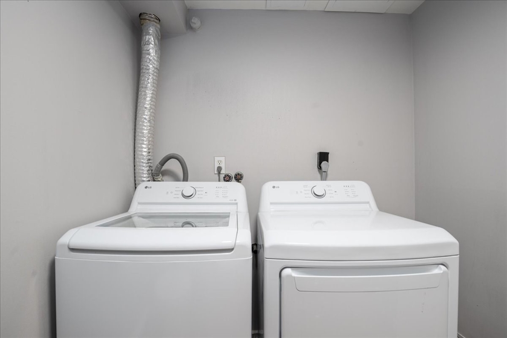74 Roper Street, Unit C Lowell, MA 01852 - Photo 14 of 26 Gallery Image 14