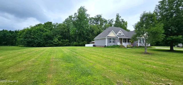 $625,000 | 103 Whistling Duck Court, Moyock, NC 27958