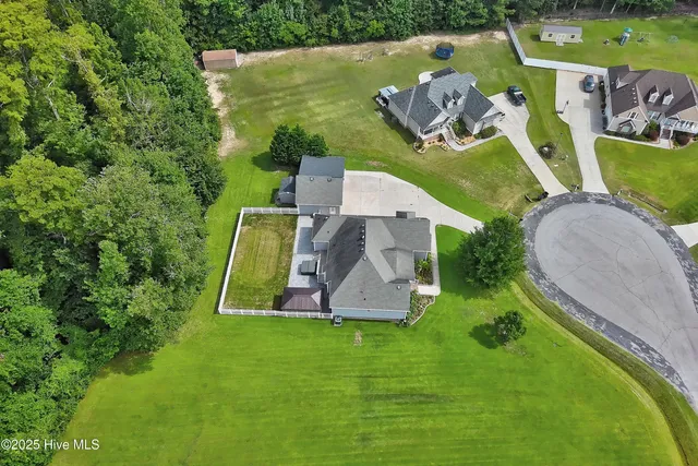 $625,000 | 103 Whistling Duck Court, Moyock, NC 27958