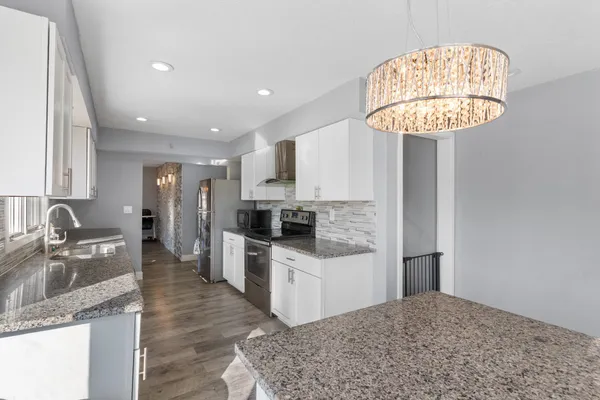 $230,000 | 918 Mayfair Place, Rockford, IL 61107