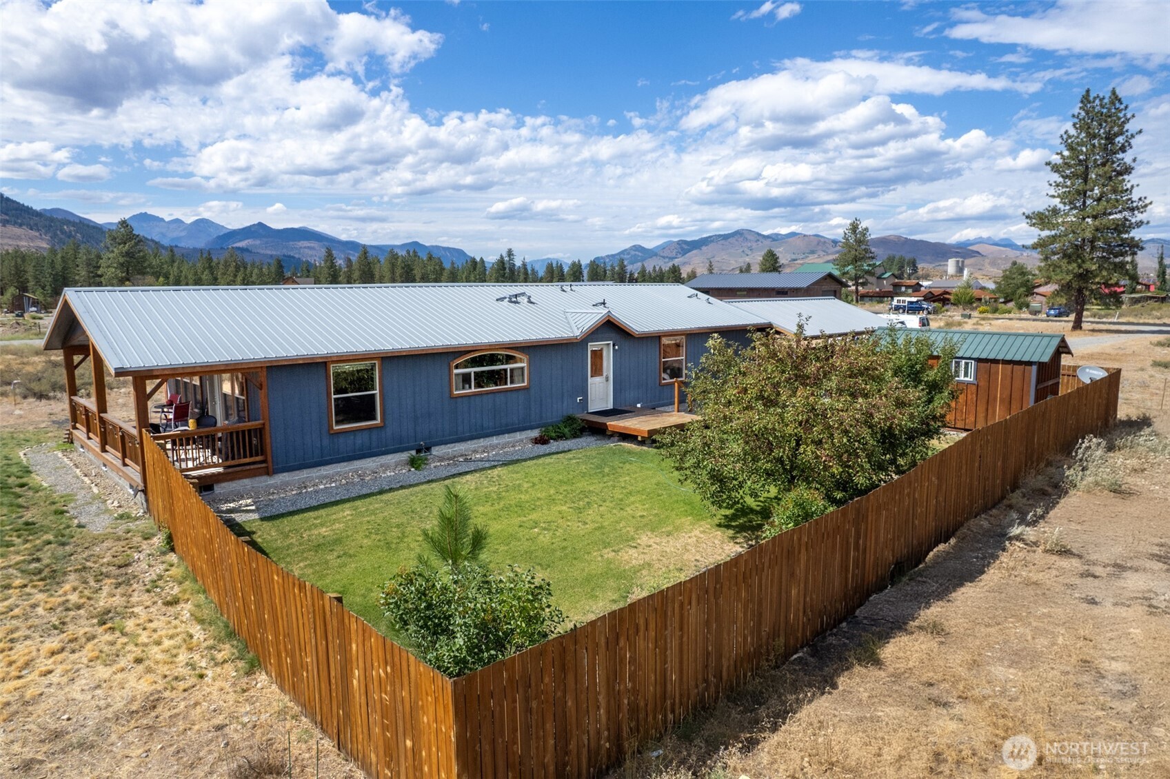 88 Horizon View Winthrop, WA 98862 - Photo 2 of 40 a view of a house with wooden fence