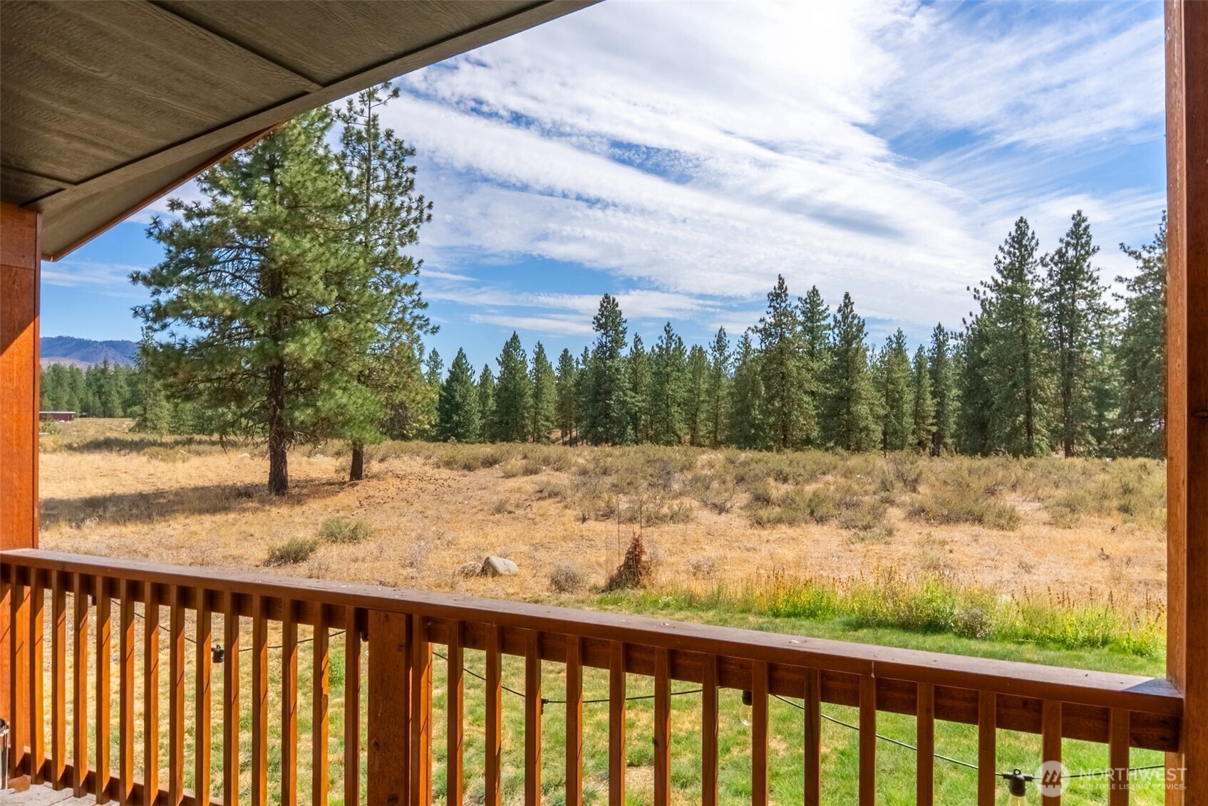 88 Horizon View Winthrop, WA 98862 - Photo 35 of 40 a view of a yard with wooden fence