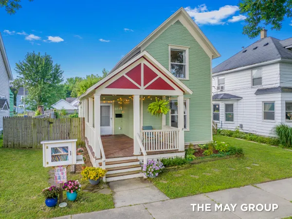 $295,000 | 1034 Dayton Street Southwest, Grand Rapids, MI 49504