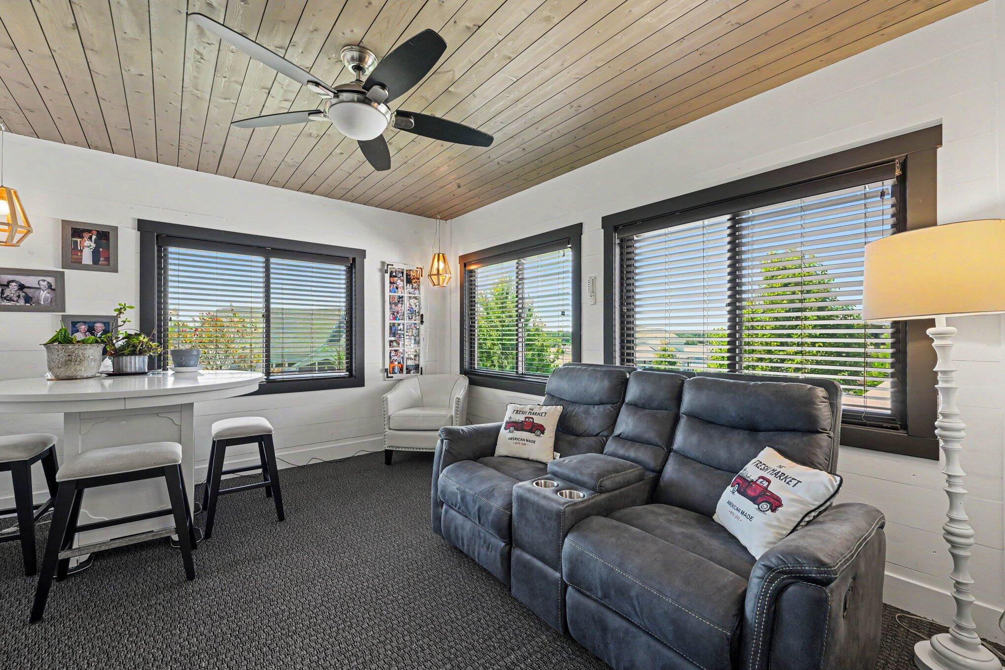 915 Betty Lane Crown Point, IN 46307 - Photo 13 of 41 2038x1359