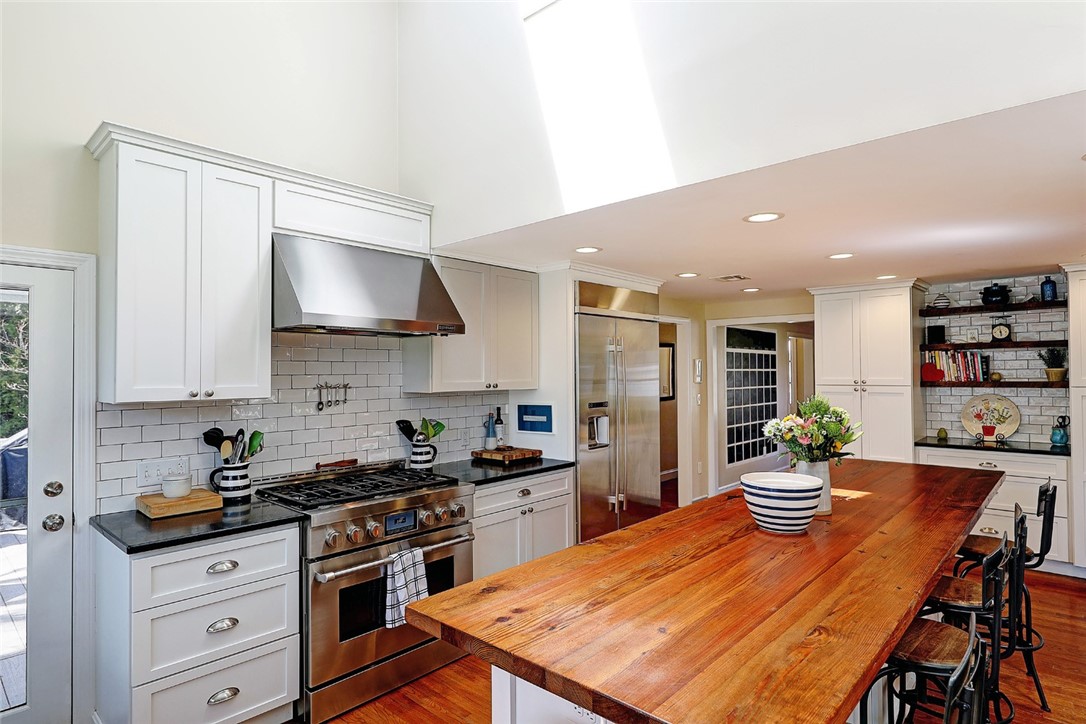 11 Briarfield Road Barrington, RI 02806 - Photo 11 of 50 Gallery Image 11